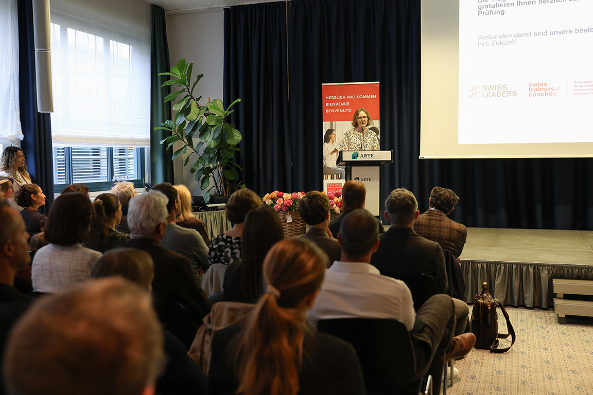 web-diplomfeier-2025-8390.jpg